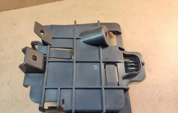 BMW X4 F26 Other engine bay part 12907590619 7590619
