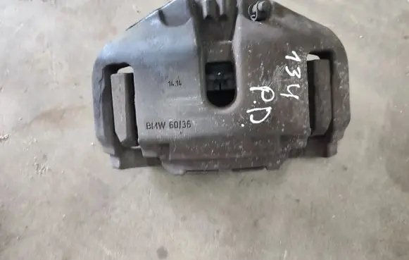 BMW 5 GT F07 Front brake caliper