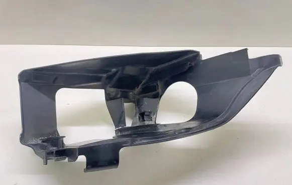 Audi Q7 4L Headlight/headlamp mounting bracket PBTASAGF20