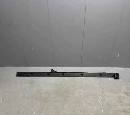 Audi Q8 Sill 4M8825211