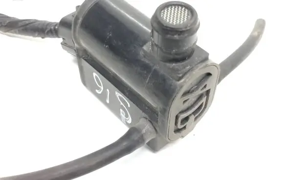 Hyundai i20 (PB PBT) Windscreen/windshield washer pump 985101W000