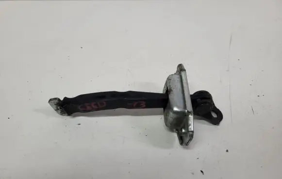 KIA Ceed Rear door check strap stopper