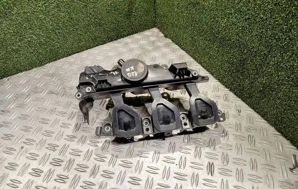Renault Master III Intake manifold 8200924262