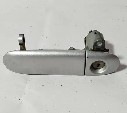 Mitsubishi Colt Tailgate/trunk/boot exterior handle 