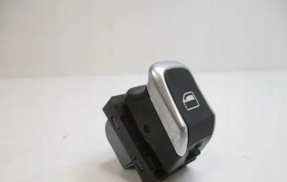 Skoda Rapid (120G, 130G, 135G) Central console control unit 4H0959855A