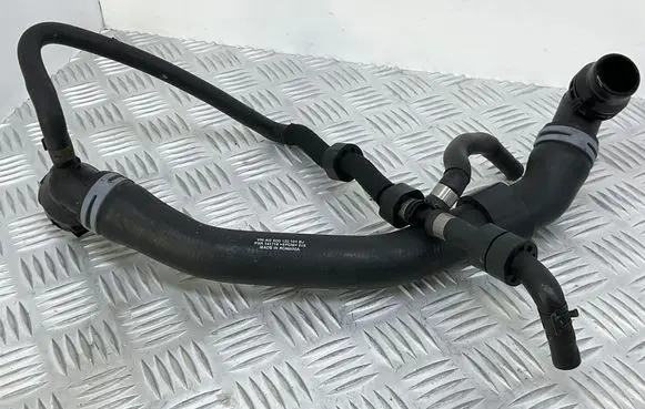 Volkswagen Golf VII Engine coolant pipe/hose 5Q0122101BJ 3C0122291D 5Q0121619A