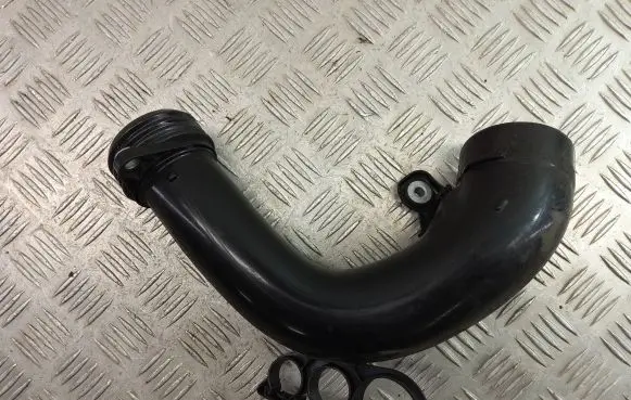 BMW X3 F25 Air intake hose/pipe 7583715