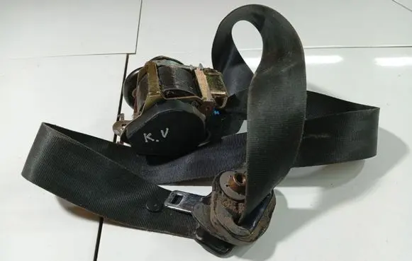 Citroen C8 Middle seatbelt (rear) B507744A093