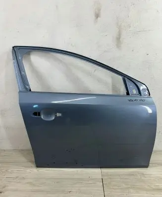 Volvo V40 Front door