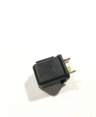 Opel Frontera A Other relay 8942184970