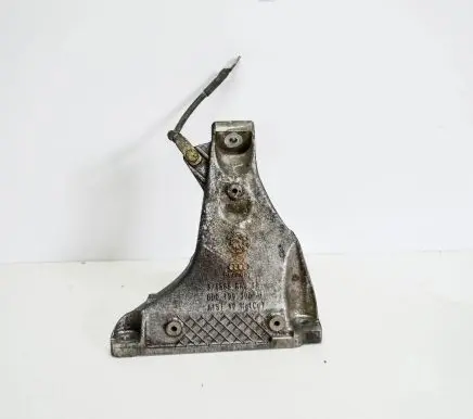 Volkswagen PASSAT B5 Engine mounting bracket 8D0199308AF