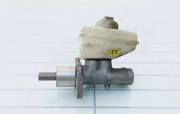 Opel Vectra B Master brake cylinder 2334 8360B43 836B43