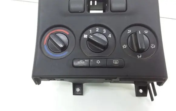 Opel Zafira A Climate control unit 90673852 024420732 90673