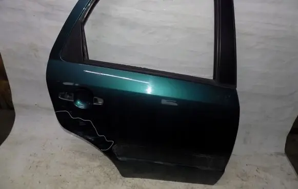 Suzuki SX4 Rear door fery4565464qpxxd