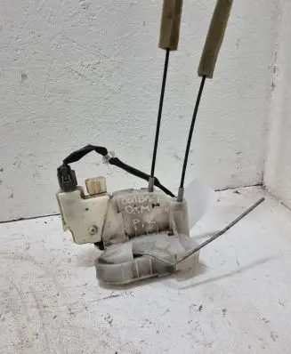 Subaru Outback Front door lock