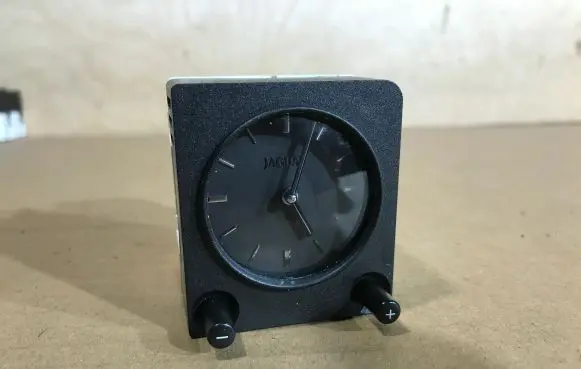 Jaguar XJ X308 Clock LNC4315AB LNC5180AA