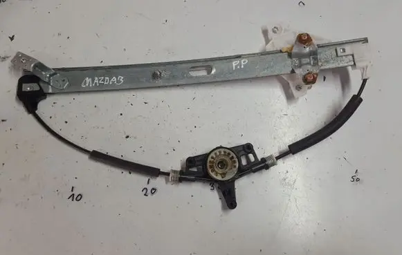 Mazda 3 III Front door window regulator with motor