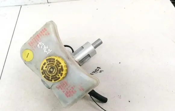 Audi A6 S6 C5 4B Master brake cylinder