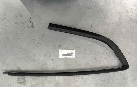 Audi A5 Rear side window 8T8853346B1P9