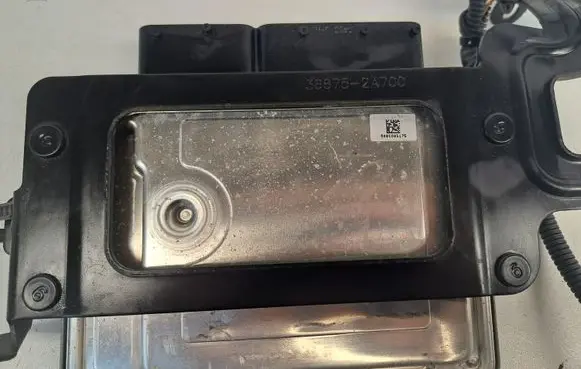 Hyundai i30 Engine control unit/module 391122A980