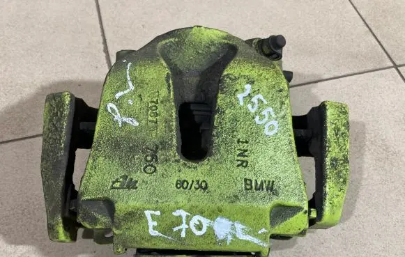 BMW X5 E70 Front brake caliper 7087