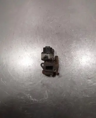 Nissan Navara D40 EGR valve