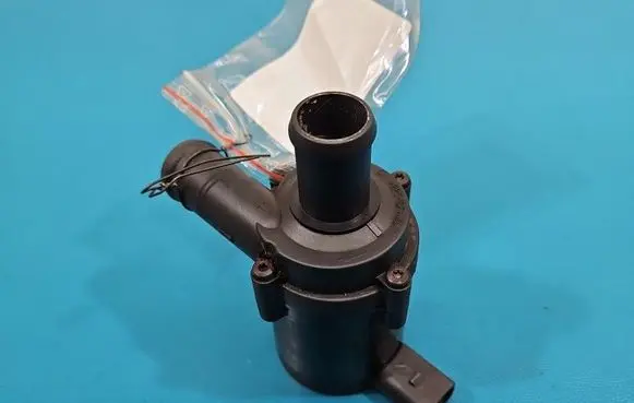 Volkswagen Tiguan Electric auxiliary coolant/water pump 1K0965561F IMPRK1581774