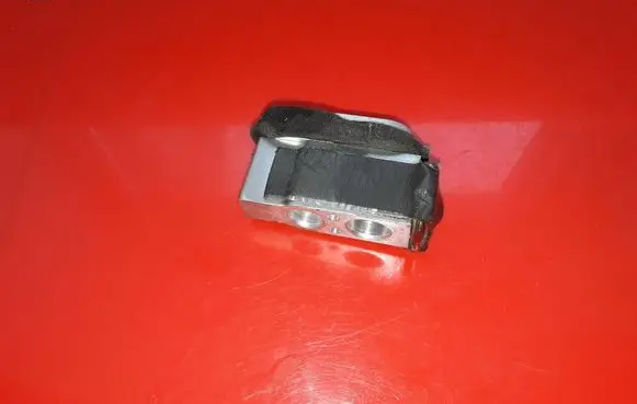 Mazda CX-9 Air conditioning (A/C) expansion valve NOCODE