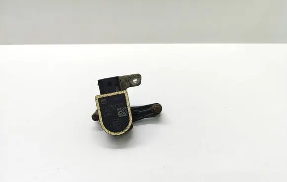 BMW 5 F10 F11 Rear air suspension level height sensor 6752797 675279702 37146752797
