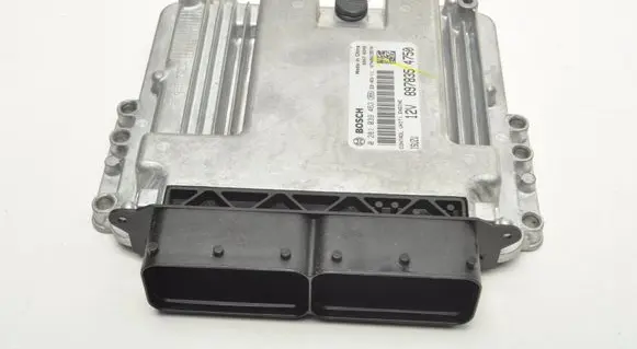 Isuzu D-Max Engine control unit/module ECU 8978354750