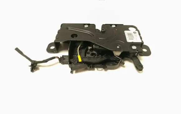 BMW 3 G20 G21 Loading door lock 738328307