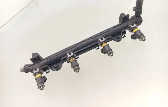 Seat Ibiza IV (6J,6P) Fuel injectors set 036906031AG