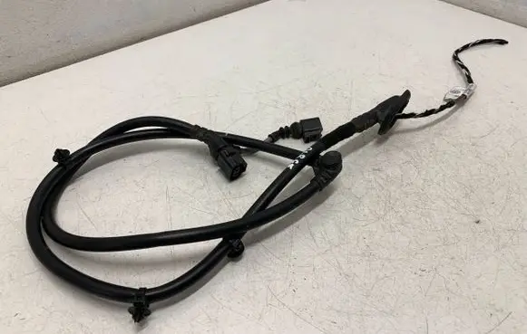 Volkswagen PASSAT B8 Rear ABS sensor wiring 3Q0927902 3Q02
