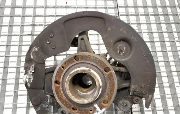 Citroen C4 II Picasso Front wheel hub spindle knuckle