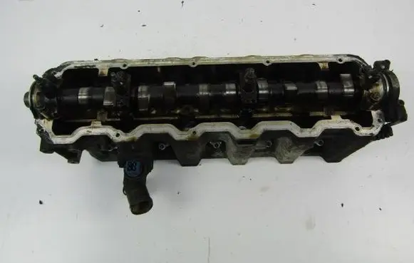 Volkswagen Transporter - Caravelle T4 Engine head 023103373