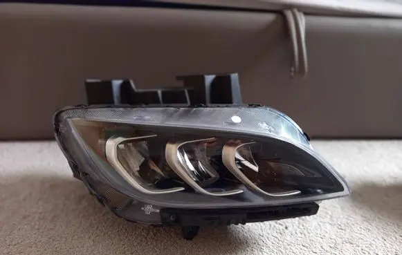 Headlight/headlamp