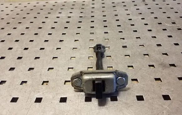 KIA Sportage Rear door check strap stopper
