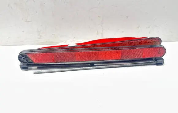 Audi A4 S4 B6 8E 8H Emergency warning sign 27R03566