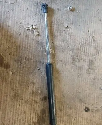 Renault Captur II Front bonnet/hood damper/strut 654709991R 7000210539E
