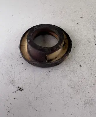 Jeep Cherokee Rear coil spring rubber mount 68189493AB 68189493A 68189493