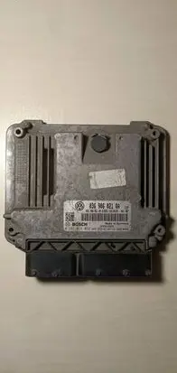 Volkswagen Golf V Engine control unit/module 03G906021QA 0281014052