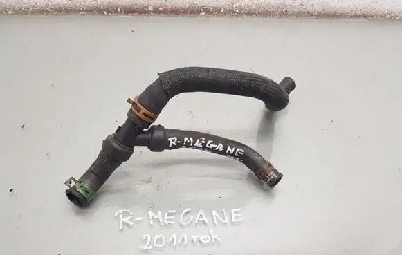 Renault Megane III Engine coolant pipe/hose
