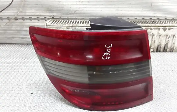 Mercedes-Benz B W245 Rear/tail lights A1698202564