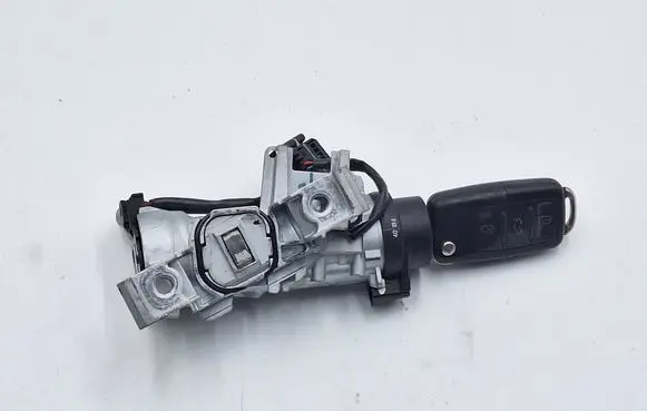 Volkswagen Golf V Ignition lock 1K0905851B