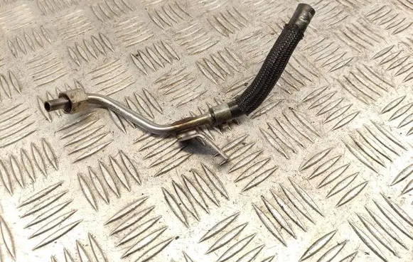 Audi A3 S3 8V Engine coolant pipe/hose 04L131582E 04L131532G