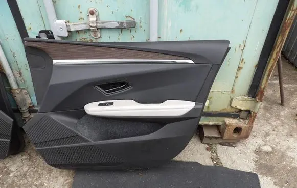 Renault Megane E-Tech Front door card panel trim