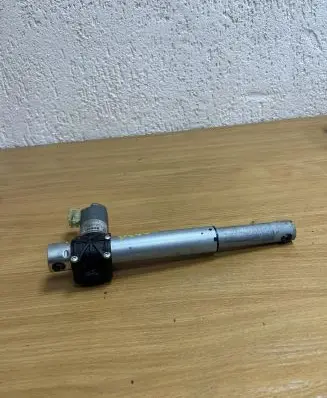 BMW 5 F10 F11 Seat adjustment motor 0390204003 D6007