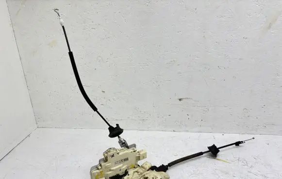 Audi A8 S8 D3 4E Front door lock 4E1837016AA