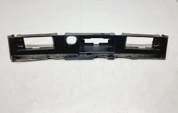 Trunk door license plate light bar