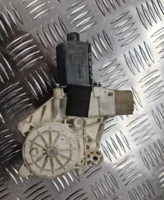 Ford Mondeo MK IV Front door window regulator motor 6M2114A389B
